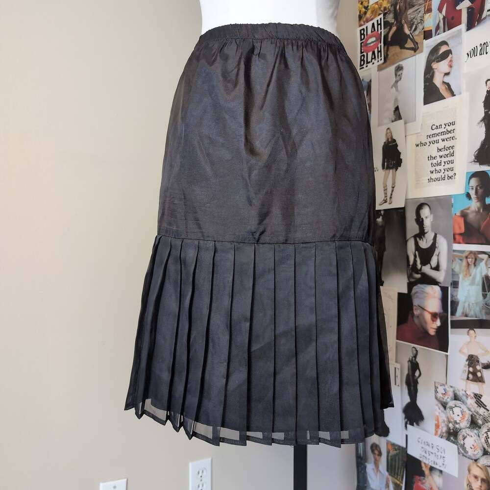 Black Pleated Hem Midi Skirt Vintage